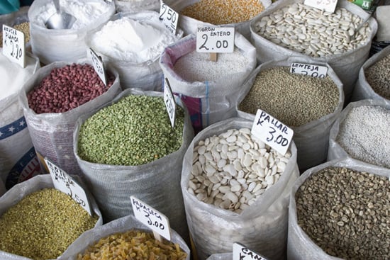 Bild Verschiedene Hülsenfrüchte in Säcken